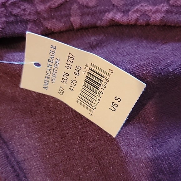 NWT, American Eagle Cropped Stretch Lace Top - Picture 10 of 16